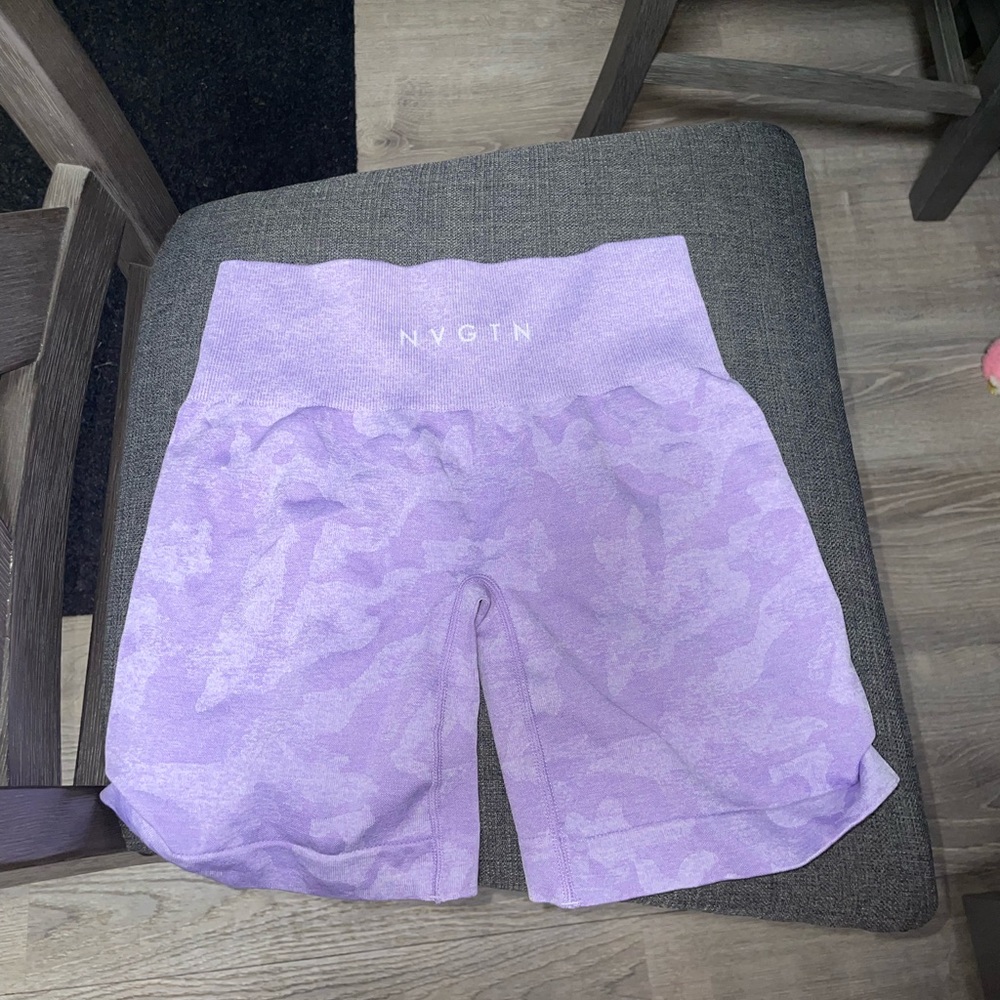 NVGTN XS purple camo pro short. NWOT